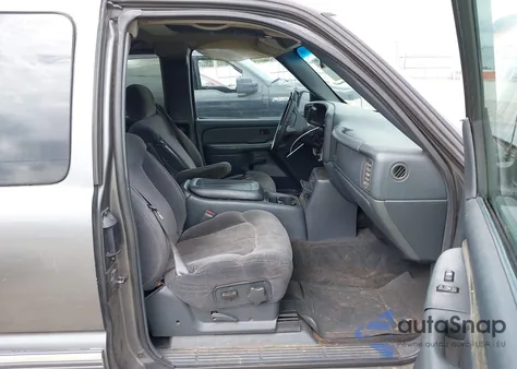 2000 Chevrolet Silverado C1500 from USA, damaged, VIN 2GCEC19T7Y1329987